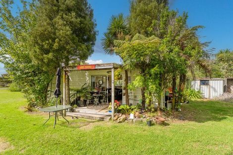 Photo of property in 38 Robinson Road, Whitianga, 3510