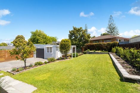 Photo of property in 6 Thornlow Street, Glendene, Auckland, 0602