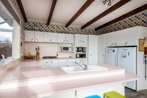 Photo of property in 3a Montana Place, Merrilands, New Plymouth, 4312