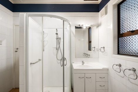 Photo of property in 1412 Woodstock Avenue, Mayfair, Hastings, 4122