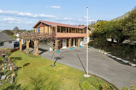 Photo of property in 99 Glenross Street, Glenross, Dunedin, 9011