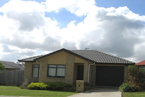 Photo of property in 14 Arlose Place, Westgate, Auckland, 0614