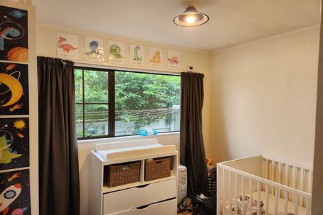 Photo of property in 182a Whites Line East, Waiwhetu, Lower Hutt, 5010