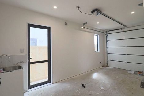 Photo of property in 11 John Gray Street, Papakura, 2110