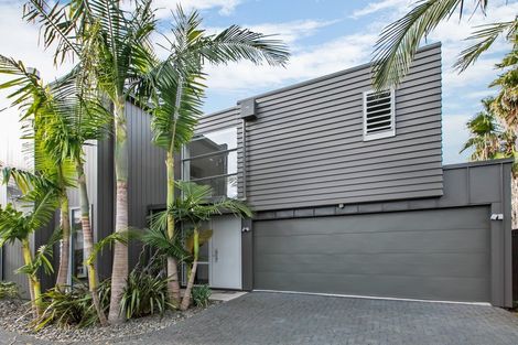 Photo of property in 14a Lomond Street, Takapuna, Auckland, 0622