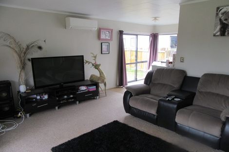 Photo of property in 31 Delaware Grove, Totara Park, Upper Hutt, 5018
