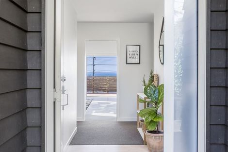 Photo of property in 42 Brightside Road, Stanmore Bay, Whangaparaoa, 0932