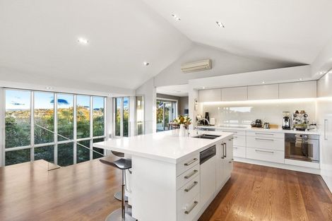 Photo of property in 86 Marine Parade, Mellons Bay, Auckland, 2014