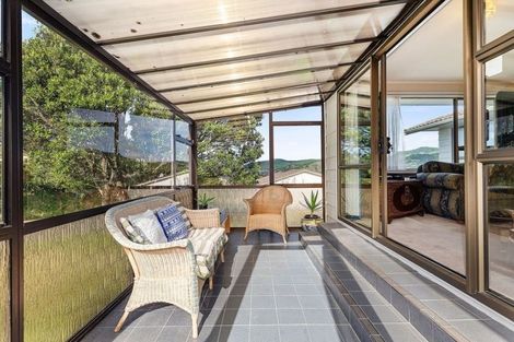 Photo of property in 81 Victory Crescent, Tawa, Wellington, 5028