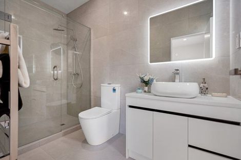 Photo of property in 25 Tannaghmore Drive, Flat Bush, Auckland, 2019