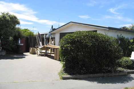 Photo of property in 20 Waitikiri Drive, Parklands, Christchurch, 8083