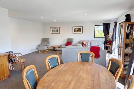 Photo of property in 6 Denton Street, Amberley, 7410