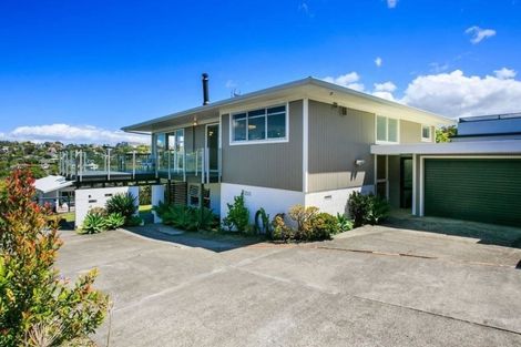 Photo of property in 2/33 Hyde Road, Rothesay Bay, Auckland, 0630