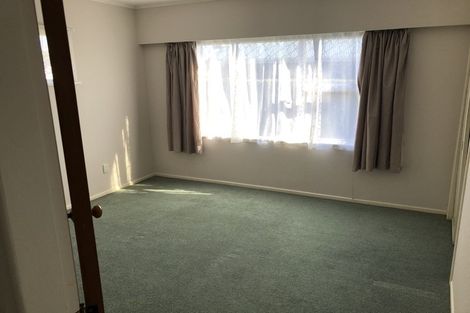 Photo of property in 11 Kennedy Place, Merrilands, New Plymouth, 4312