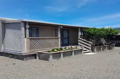 Photo of property in 34 Ocean View Rise, Ruakaka, 0116