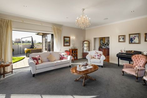 Photo of property in 10 Peninsula Point, Huntington, Hamilton, 3210