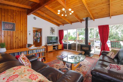 Photo of property in 28 Kauri Road, Birkenhead, Auckland, 0626