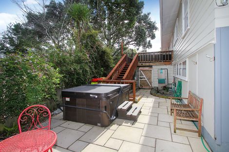 Photo of property in 28 Kauri Road, Birkenhead, Auckland, 0626