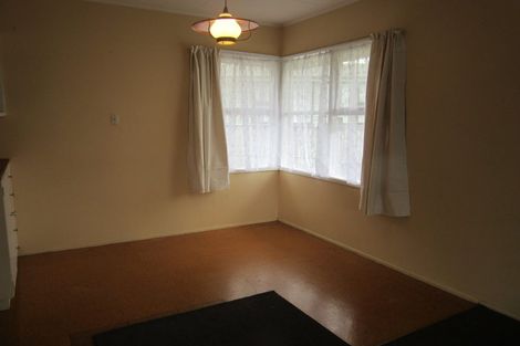 Photo of property in 14 Lindis Place, Mangere Bridge, Auckland, 2022