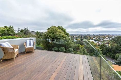 Photo of property in 33d Hackthorne Road, Cashmere, Christchurch, 8022