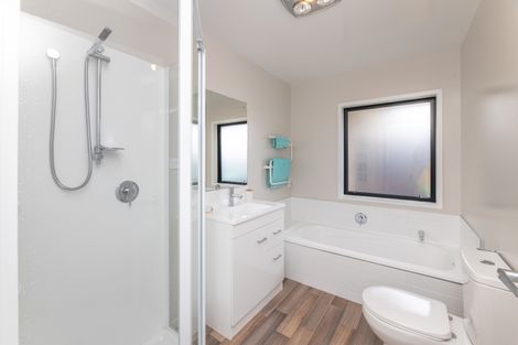 Photo of property in 16 Hannington Way, Rolleston, 7615