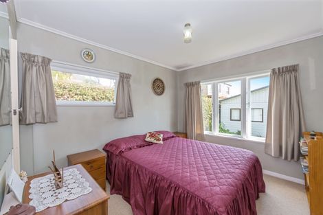 Photo of property in 62 Ocean View Road, Northcote, Auckland, 0627