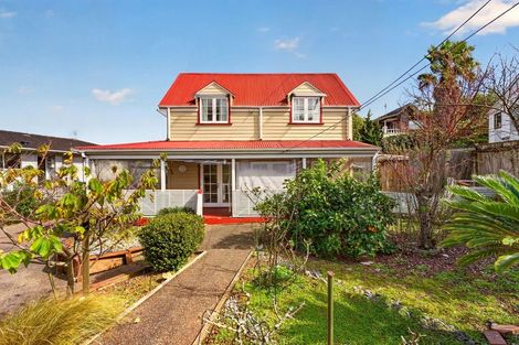 Photo of property in 60 Makora Road, Massey, Auckland, 0614
