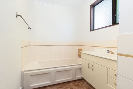 Photo of property in 12 Cunliffe Road, Redwood, Christchurch, 8051