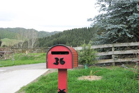 Photo of property in 36 Maui Pomare Road, Nikau Valley, Paraparaumu, 5032