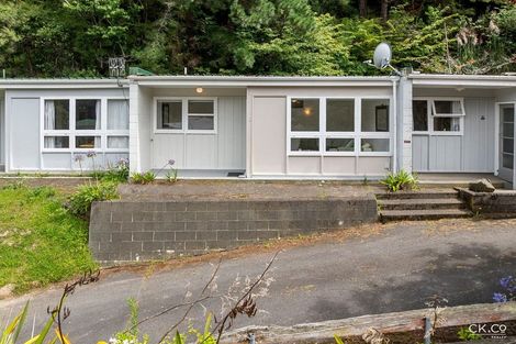 Photo of property in 2/26 Deller Grove, Silverstream, Upper Hutt, 5019