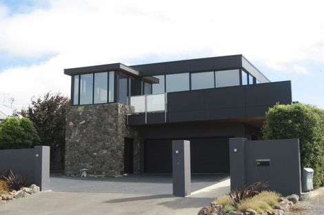 Photo of property in 64 Glenstrae Road, Redcliffs, Christchurch, 8081