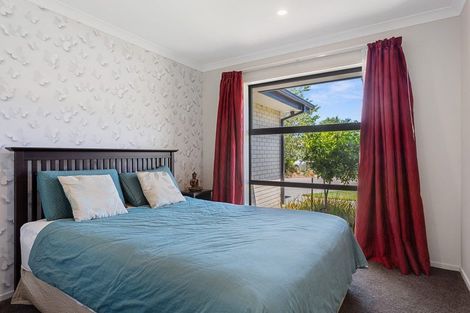 Photo of property in 14 Old Farm Place, Rangiora, 7400