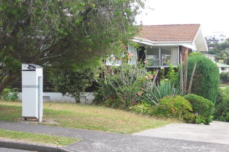 Photo of property in 66 Weatherly Road, Torbay, Auckland, 0630