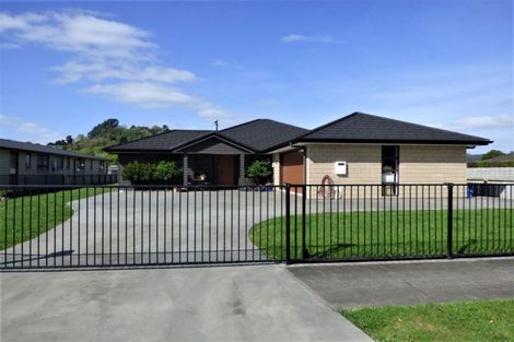 Photo of property in 19 Robin Azariah Place, Te Kuiti, 3910