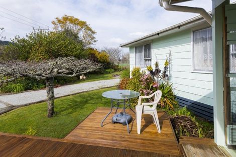 Photo of property in 13 Domain Road, Ormond, Gisborne, 4071