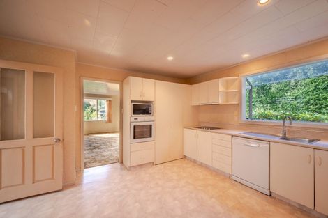 Photo of property in 4512 Christchurch Akaroa Road, Little River, 7591