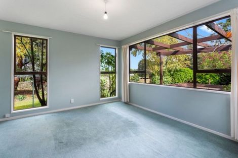 Photo of property in 12 Kowai Place, Amberley, 7410