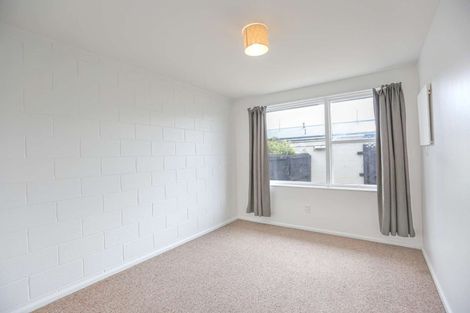 Photo of property in 8/20a Dickson Crescent, Hornby, Christchurch, 8042