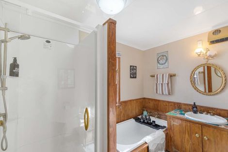 Photo of property in 15 Daniell Street, Bulls, 4818