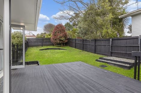 Photo of property in 57 Gledstane Road, Stanmore Bay, Whangaparaoa, 0932