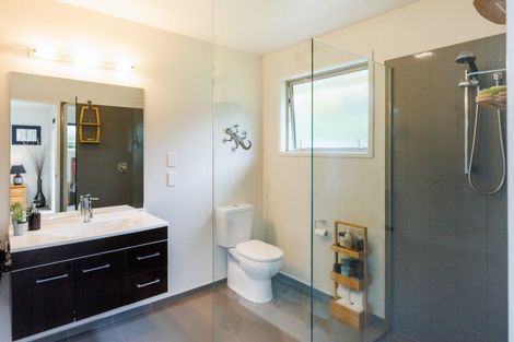 Photo of property in 100 Greer Court, Bunnythorpe, Palmerston North, 4481