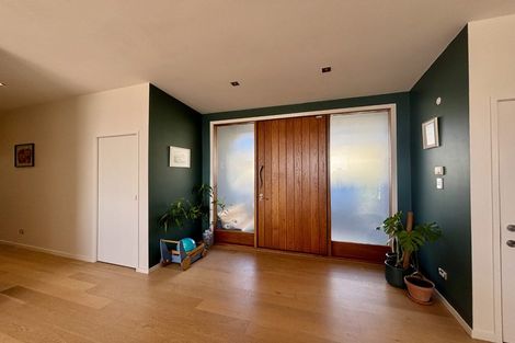 Photo of property in 33 Harbour View Heights, Picton, 7220