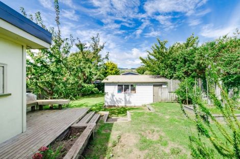 Photo of property in 27 Dale Road, Raumati South, Paraparaumu, 5032