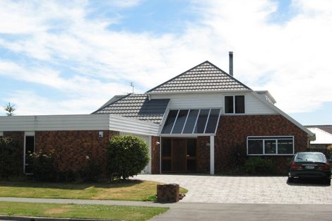 Photo of property in 11 Apsley Drive, Russley, Christchurch, 8042