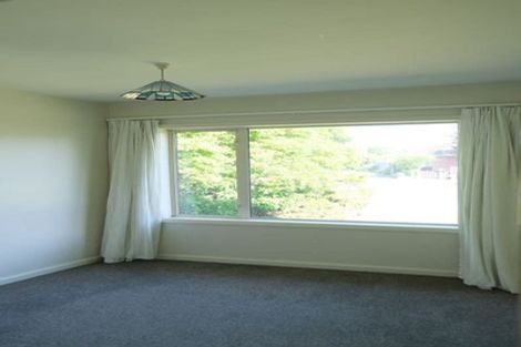 Photo of property in 12 Geelong Place, Burnside, Christchurch, 8053