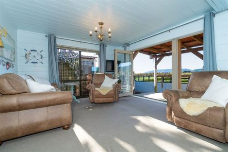 Photo of property in 12 Pohutukawa Crescent, Raumati Beach, Paraparaumu, 5032