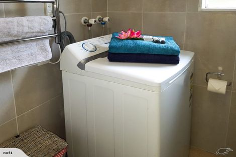 Photo of property in 9/18 Parr Terrace, Castor Bay, Auckland, 0620