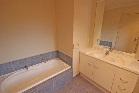 Photo of property in 10a Stewart Crescent, Hokowhitu, Palmerston North, 4410