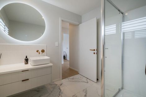 Photo of property in 5 Joyce Harsant Place, Cooks Beach, 3591