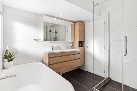 Photo of property in St Claire Village, 10/172 Mcleod Road, Te Atatu South, Auckland, 0610